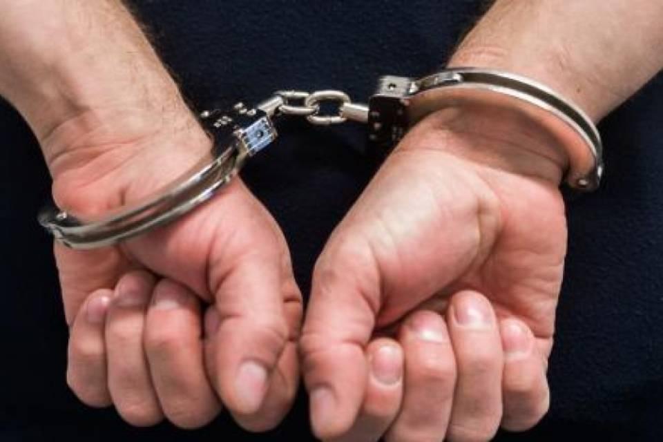 Illegittima la pubblicazione di immagini di persone con manette ai polsi