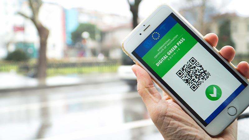 Green pass italiano dal 1° luglio: firmato il DPCM, portale già attivato