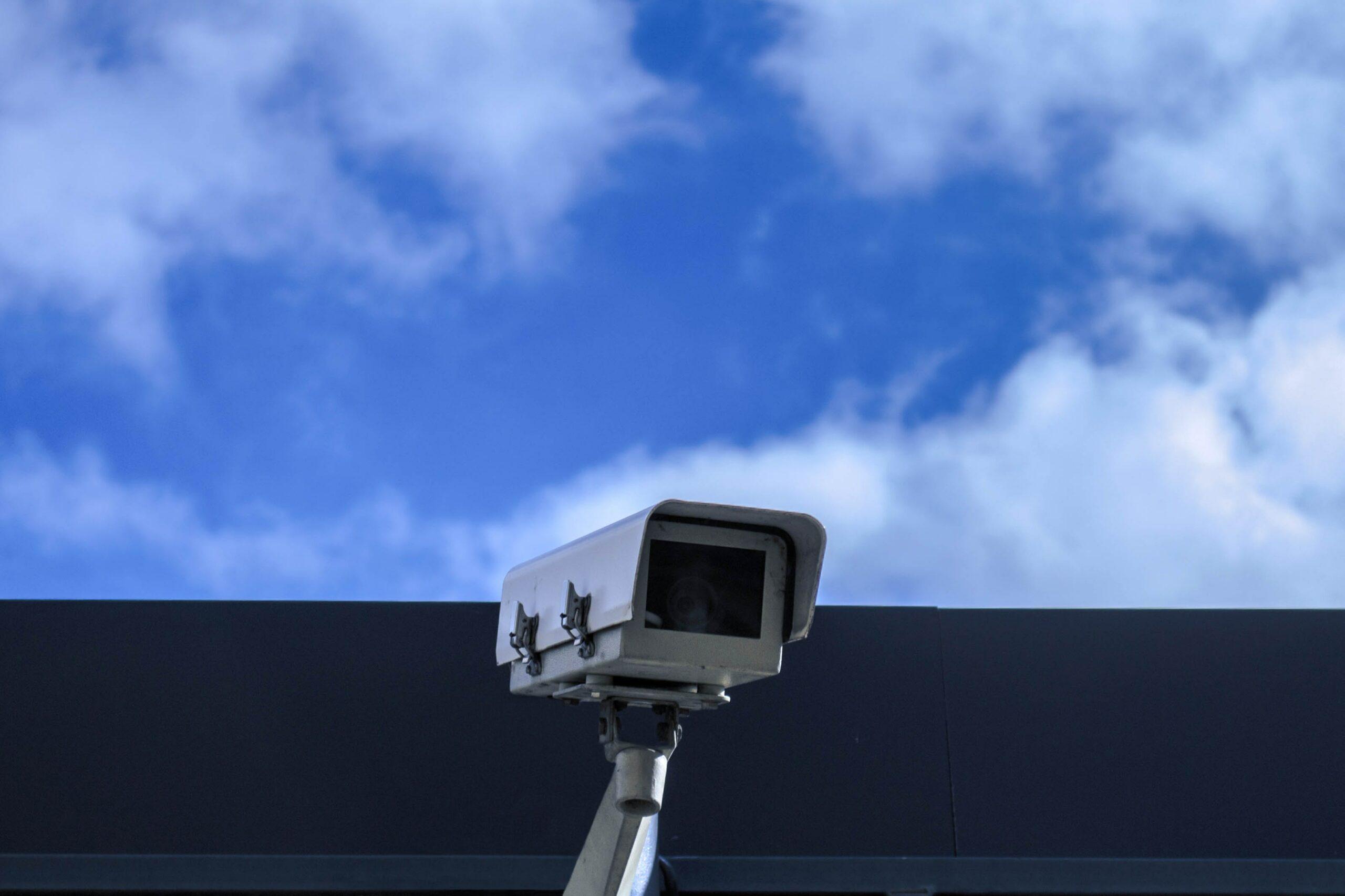 Telecamere di sicurezza in luogo aperto al pubblico