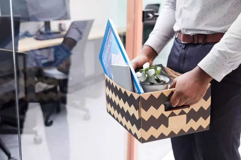 Invalidità non dipendente da causa di servizio, si può permanere nel ruolo di appartenenza?