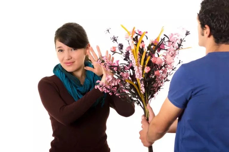 Può costituire reato il corteggiamento ossessivo e invadente