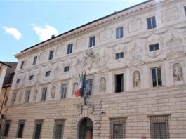 Legittima la disciplina transitoria dell’inquadramento a Ispettore Superiore