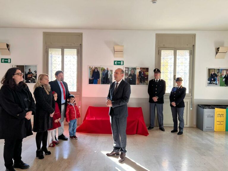 25 Novembre 2023 – Inaugurata la panchina rossa donata dal SIULP di Reggio Emilia