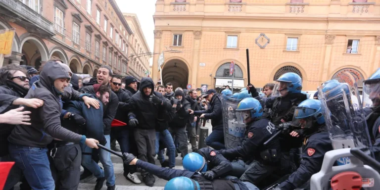 Le aggressioni aumentano. Un vero e proprio bollettino di guerra oramai giornaliero