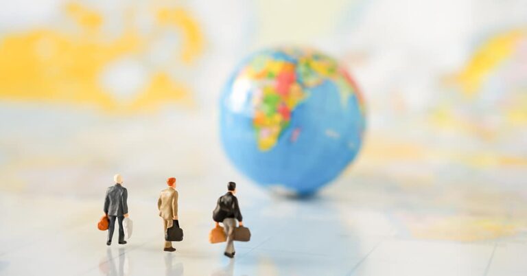 Assenza dal lavoro per malattia insorta durante un soggiorno all’estero