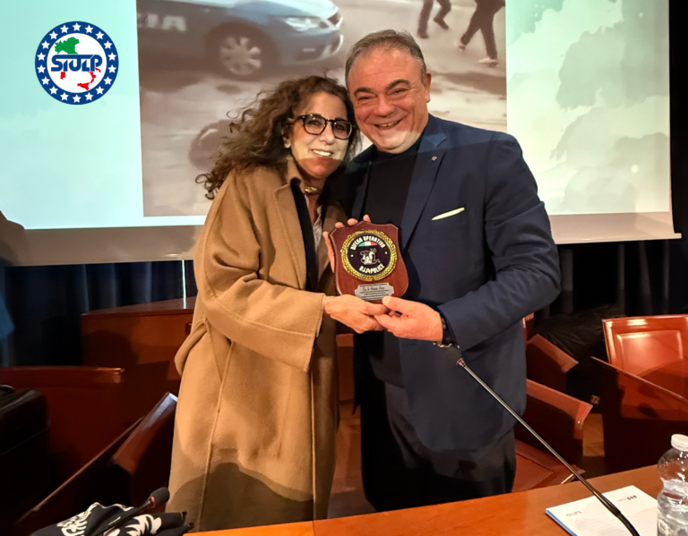 Consegna del crest “BJJ4POLICE” al Sottosegretario all’Interno On.Wanda Ferro