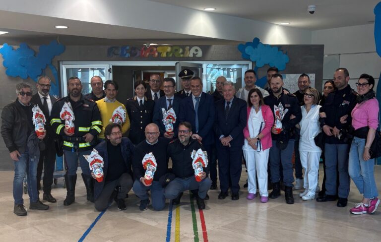 Uova di Pasqua per i pazienti di pediatria