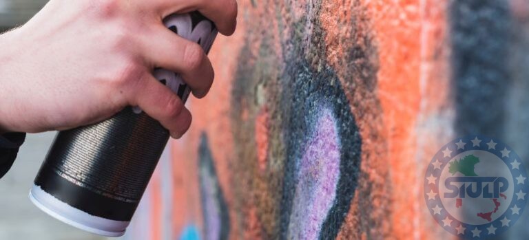 Reato dell’imbrattamento di cose altrui