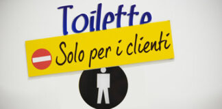 L’uso del bagno nei locali pubblici è riservato ai clienti
