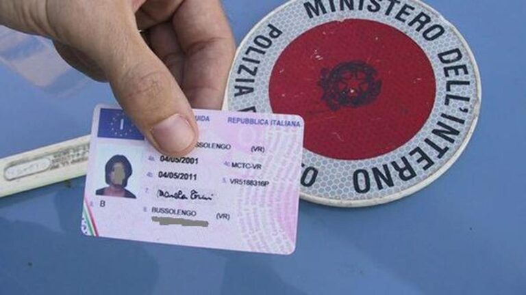 Guida senza patente: la Consulta conferma il reato